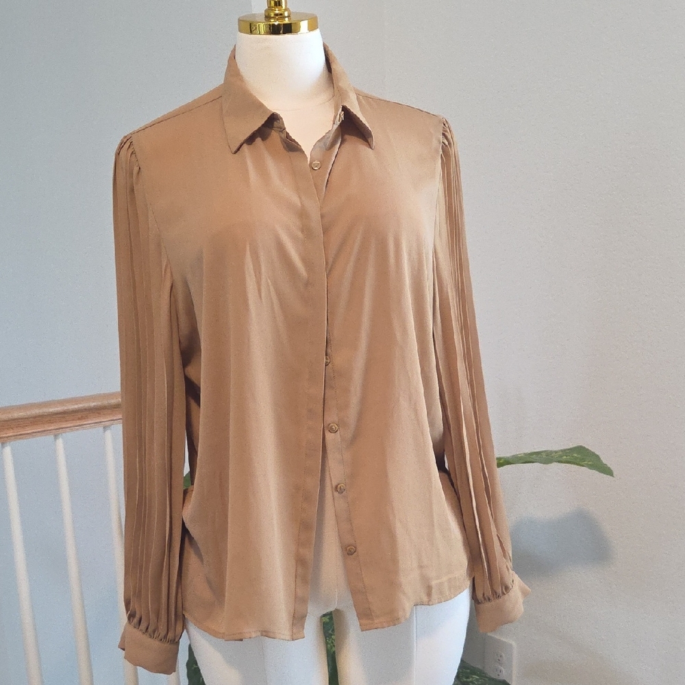 Worthington Tan Button Down Shirt